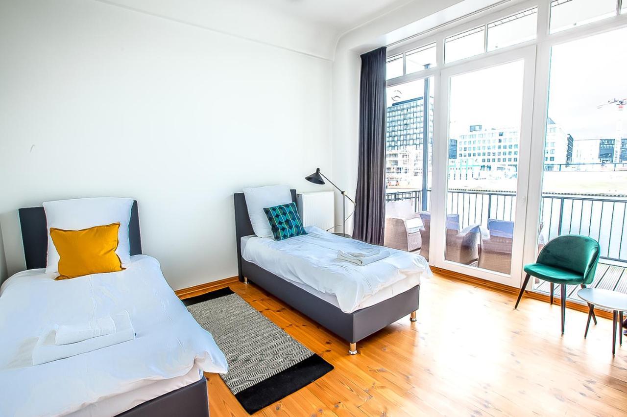 Family-Friendly Waterfront Loft, 3 Bedrooms, 130 M2 Berlin Bagian luar foto